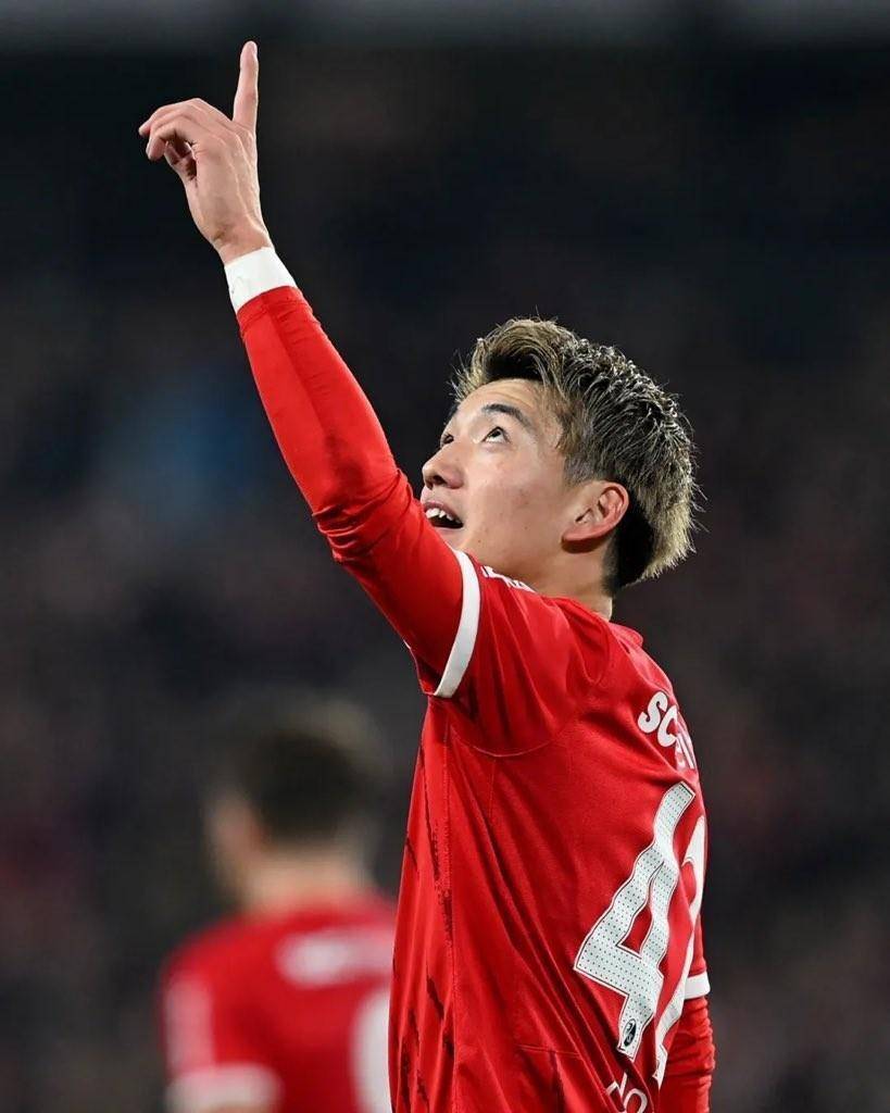 在线棋牌-法兰克福中锋取得进球，获得主教练信任的简单介绍